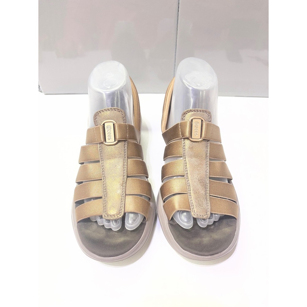 Bzees Frenzy Gold Metallic Strappy Wedge Sandals Womens 8.5M Machine Washable